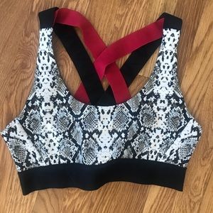 Alala sports bra